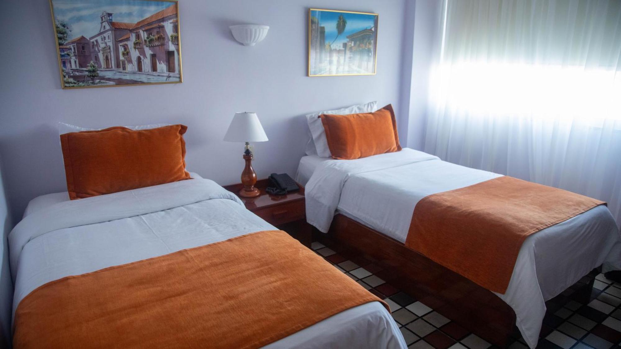 Bahia Hotel 3*